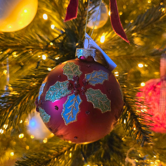 Glob roșu - Holly Plant Design